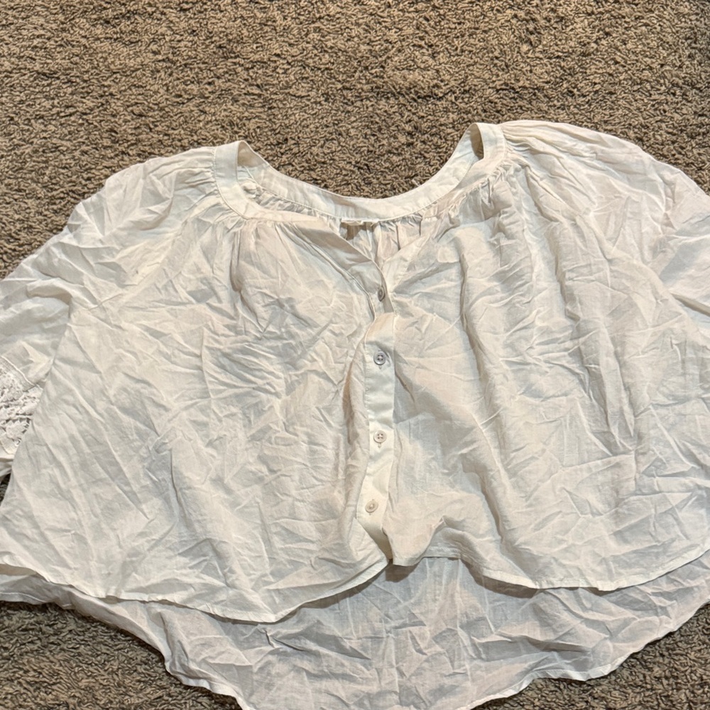 Women's White Button-Up Top